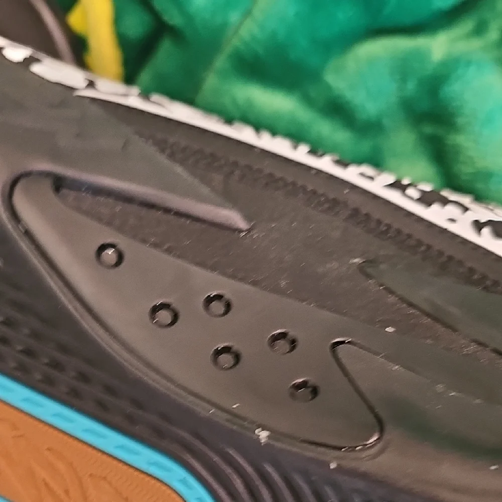 Jordan's Zion 3 Size 15, Runs Narrow - Picture 6 of 8